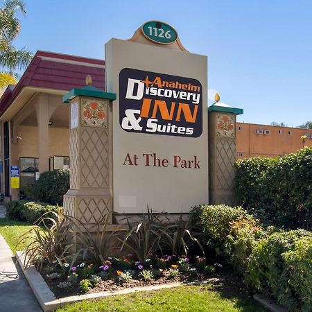Anaheim Discovery Inn And Suites Zewnętrze zdjęcie
