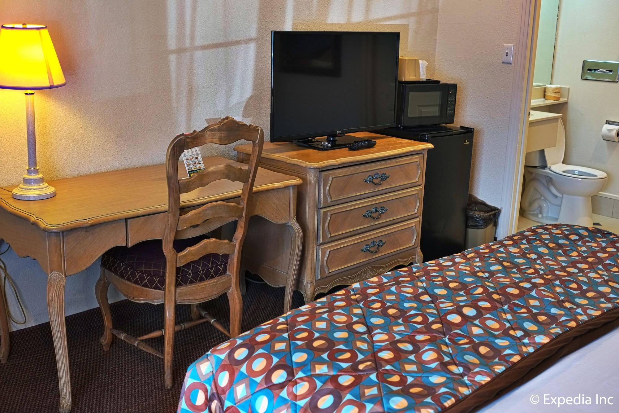 Anaheim Discovery Inn And Suites Zewnętrze zdjęcie