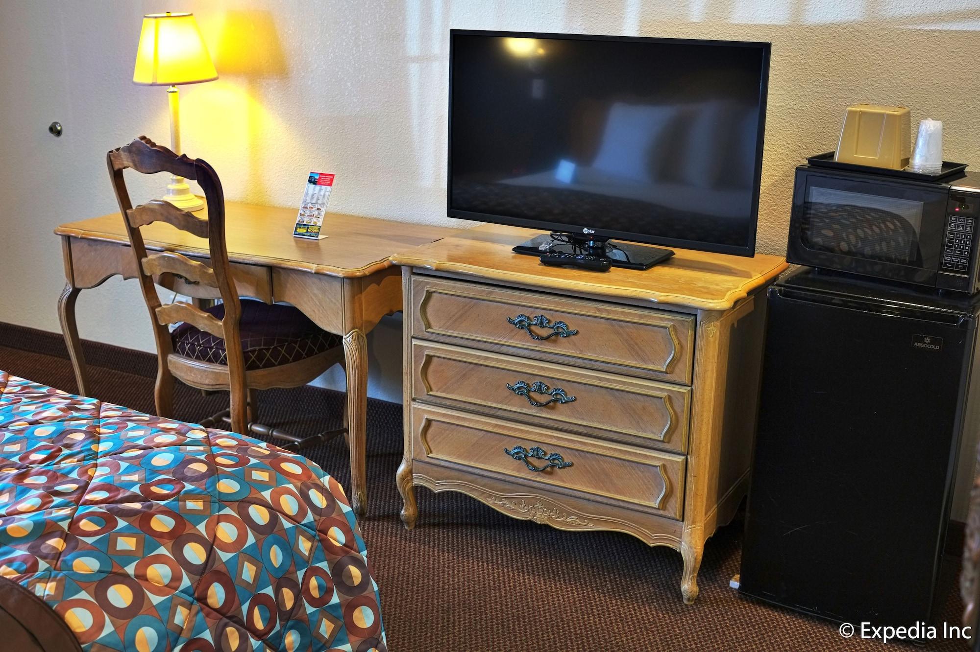 Anaheim Discovery Inn And Suites Zewnętrze zdjęcie