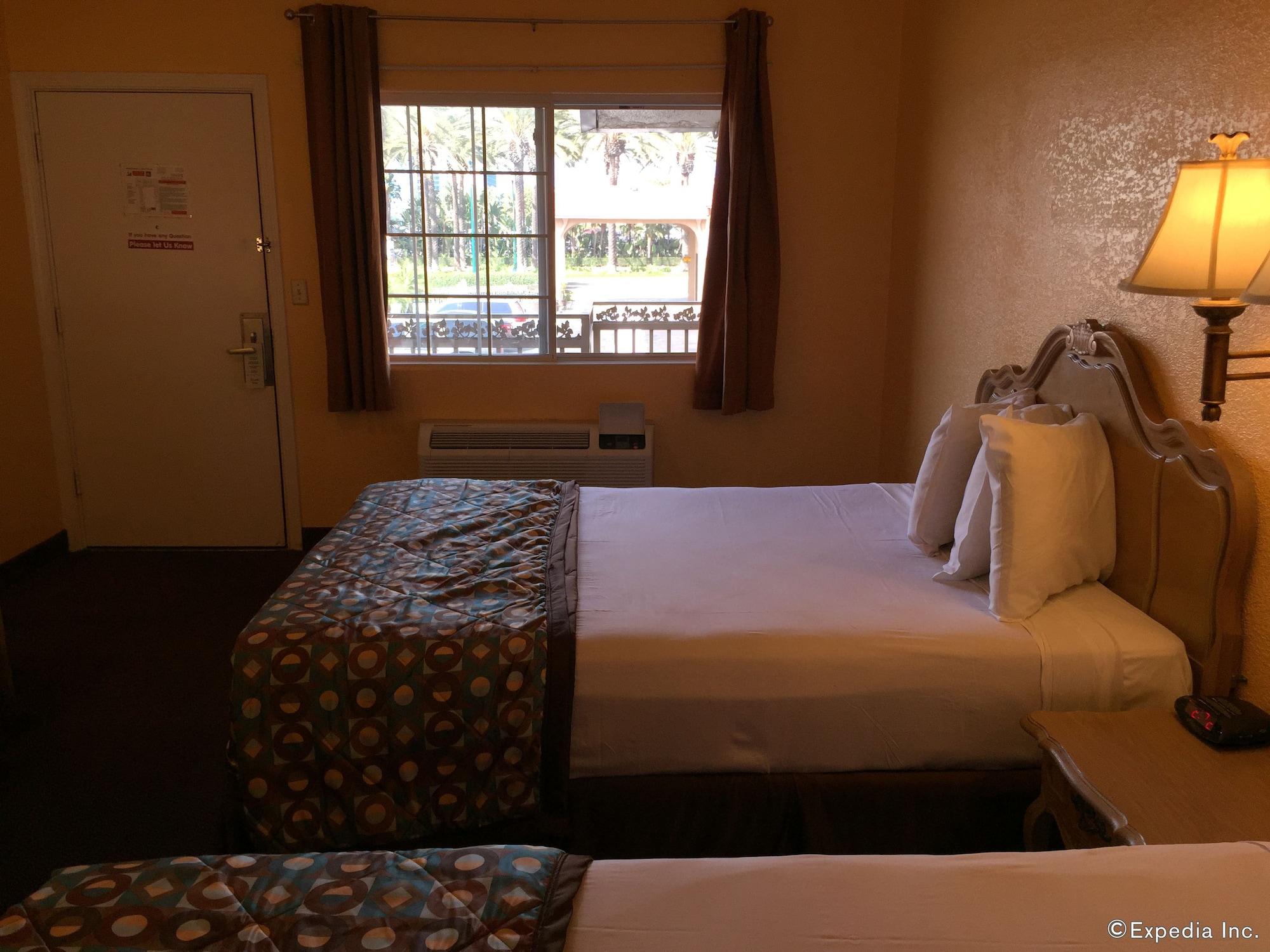 Anaheim Discovery Inn And Suites Zewnętrze zdjęcie