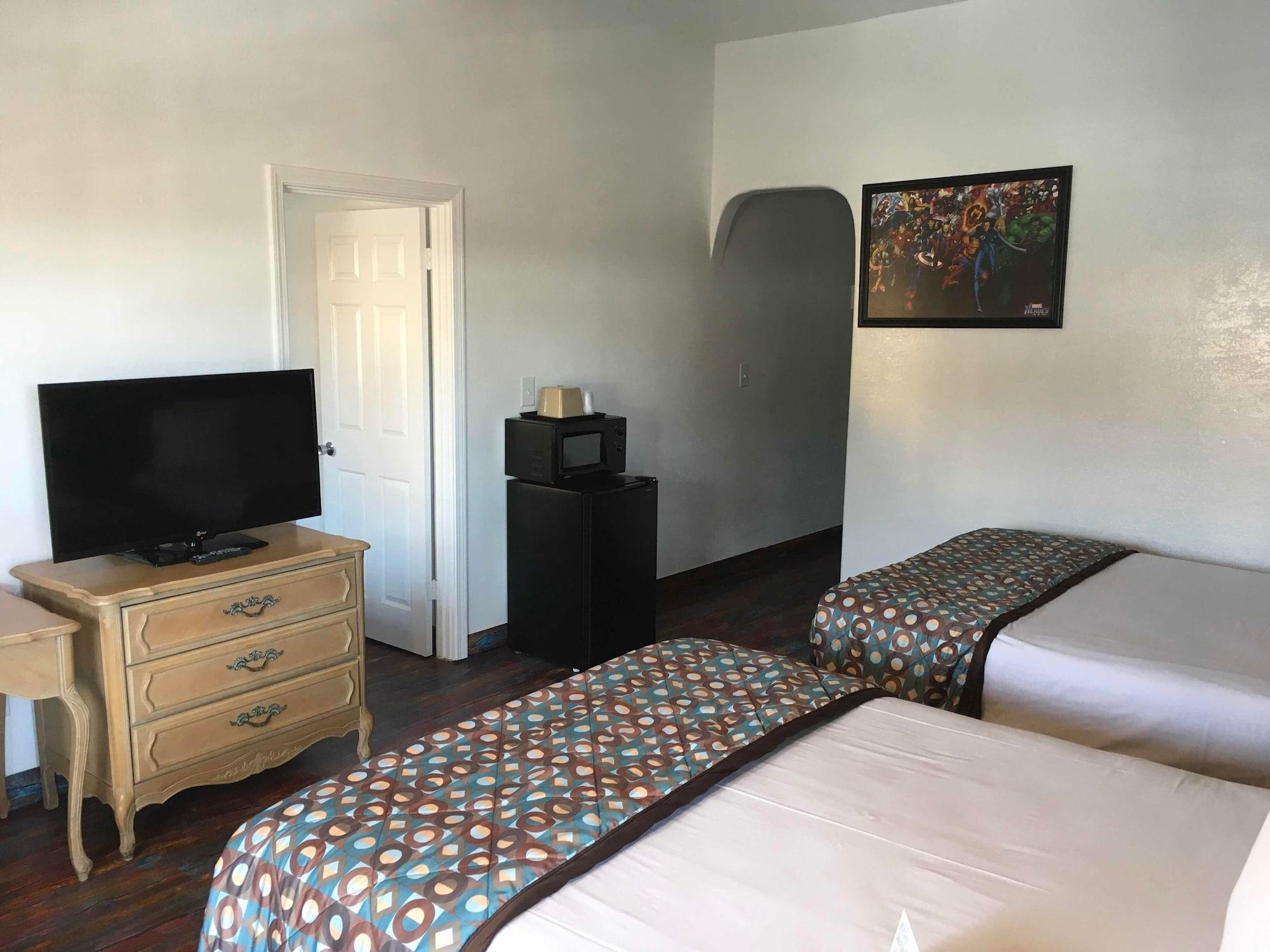 Anaheim Discovery Inn And Suites Zewnętrze zdjęcie