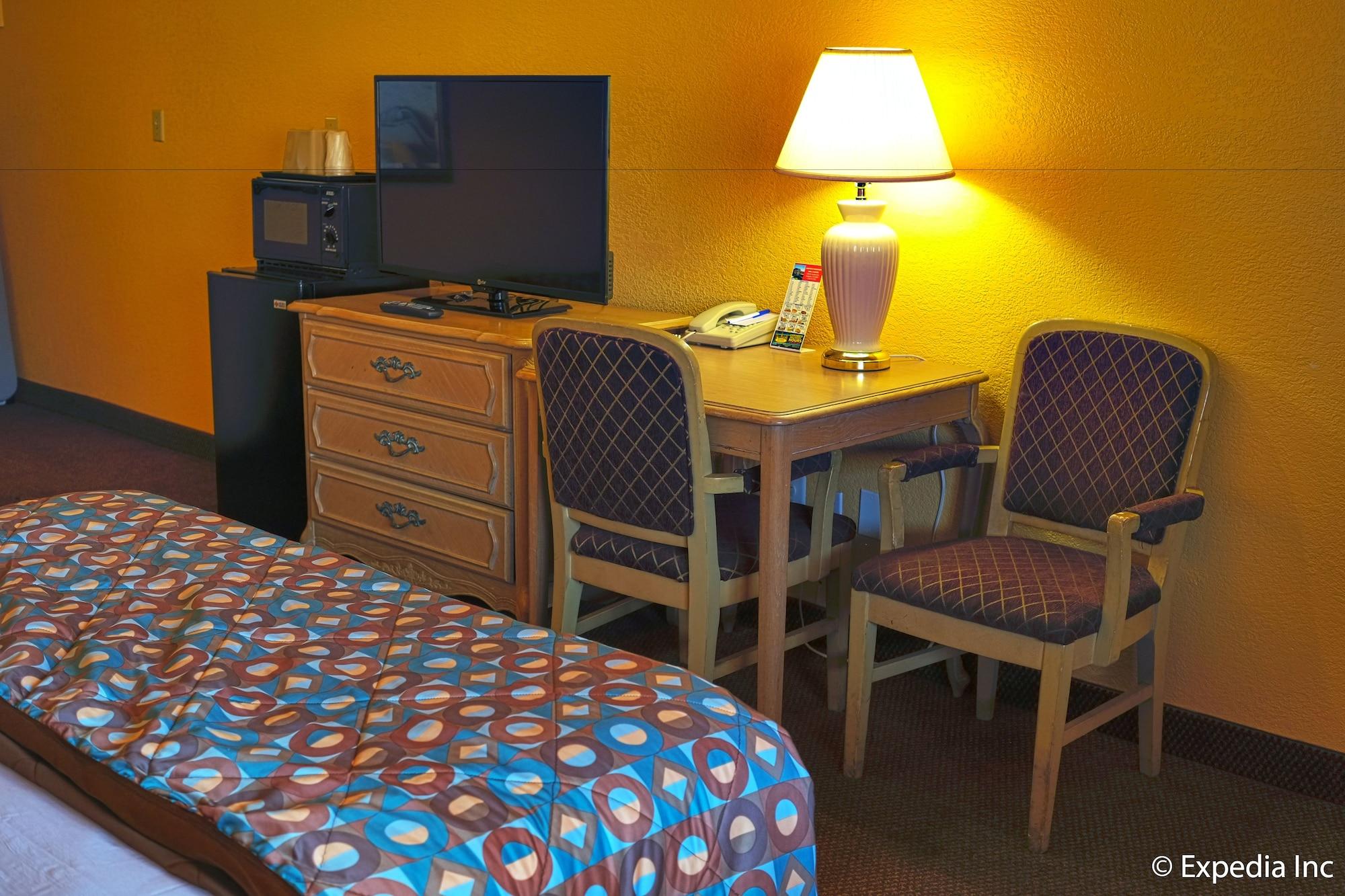 Anaheim Discovery Inn And Suites Zewnętrze zdjęcie