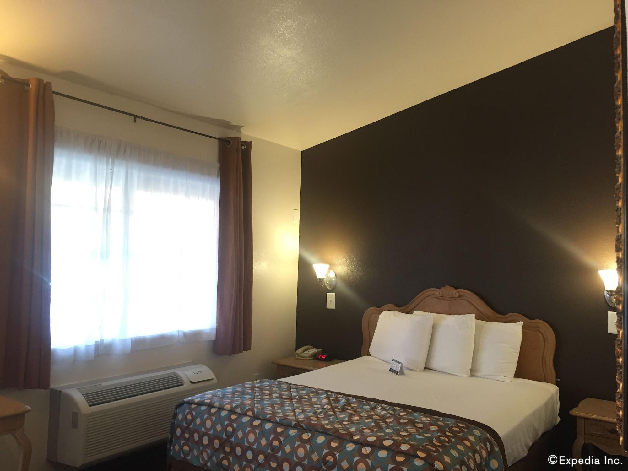 Anaheim Discovery Inn And Suites Zewnętrze zdjęcie