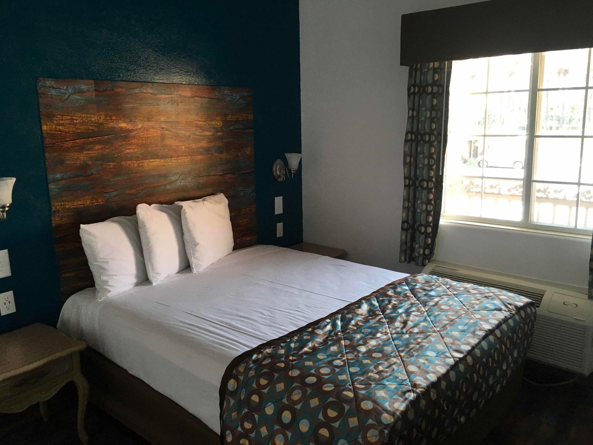 Anaheim Discovery Inn And Suites Zewnętrze zdjęcie