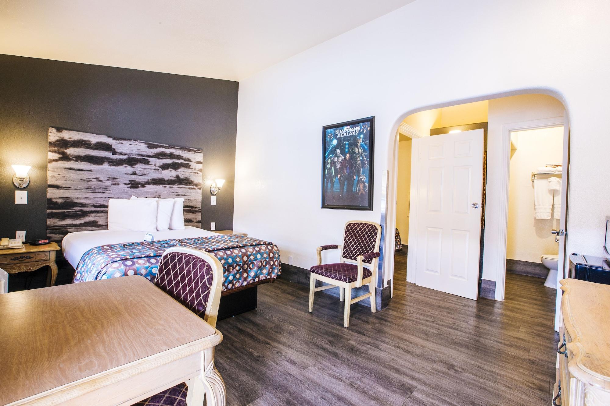 Anaheim Discovery Inn And Suites Zewnętrze zdjęcie