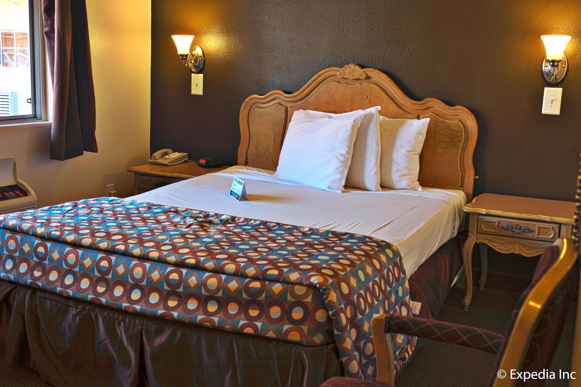Anaheim Discovery Inn And Suites Zewnętrze zdjęcie